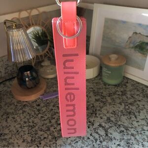 Lululemon Never Lost Keychain - Pink